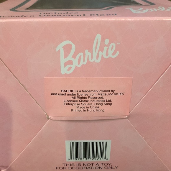 New in box;never opened 1997 Holiday Barbie 4” Decoupage Ornament included stand - Picture 4 of 12